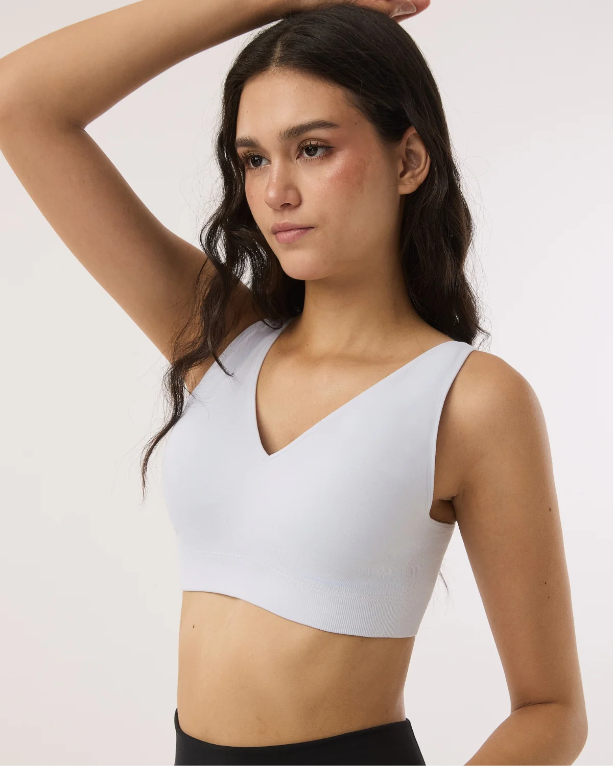 Seamless V-Neck Bra with Back Closure 9178 - Image 3