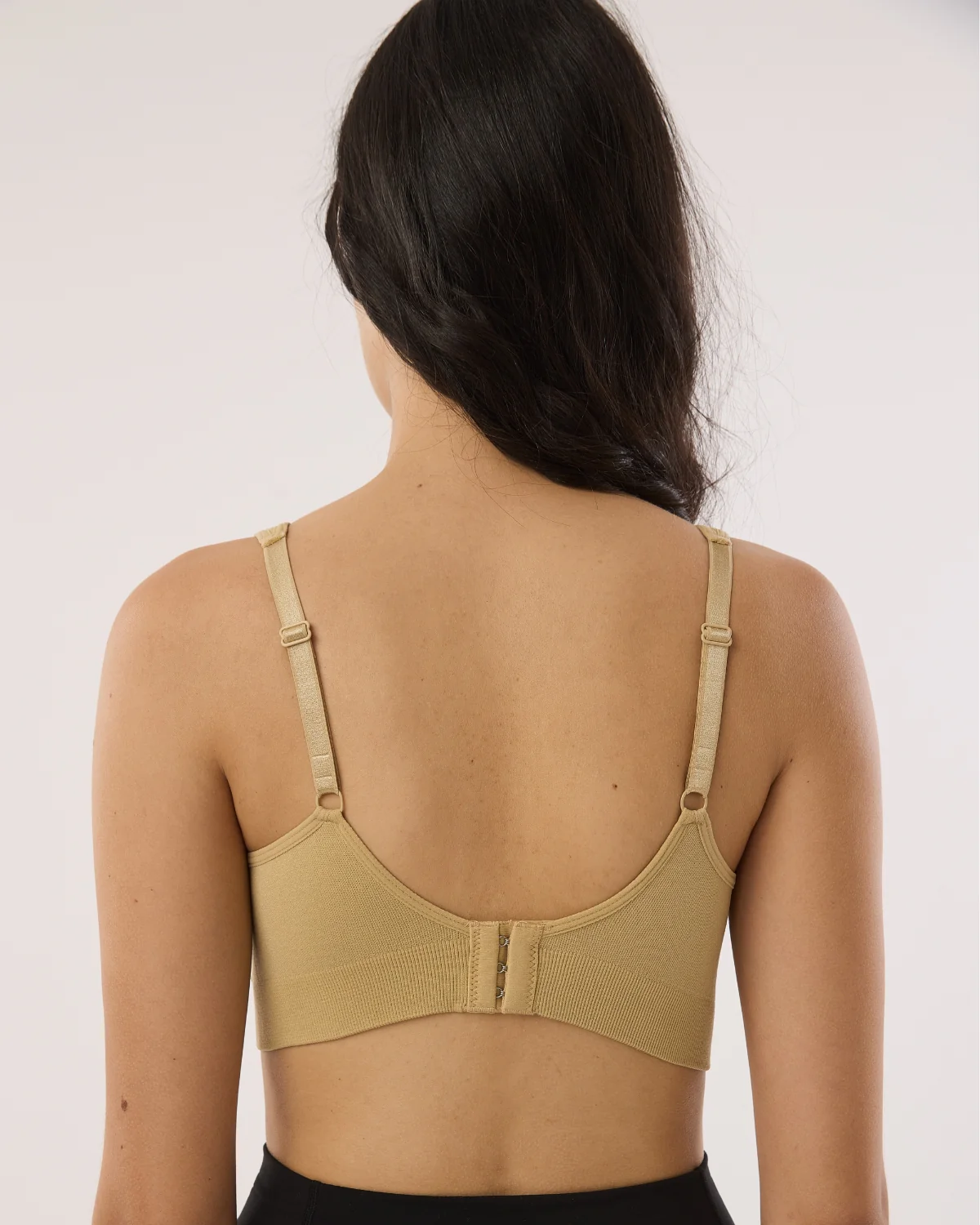 Seamless V-Neck Bra with Back Closure 9178 - Image 6